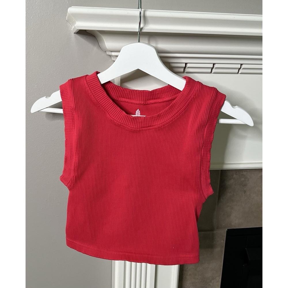 Free People Movement Size M/L Happiness Runs Crop Tank Top Ribbed Red
